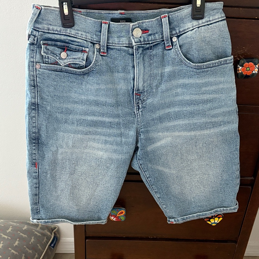 True Religion Ricky Relaxed Jean Shorts-women. Size 30